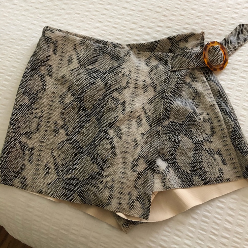 Zara snake print skort